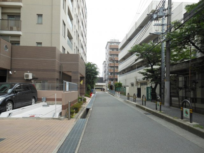 【周辺】 | 藤和江坂ホームズベネフィール | 前面道路