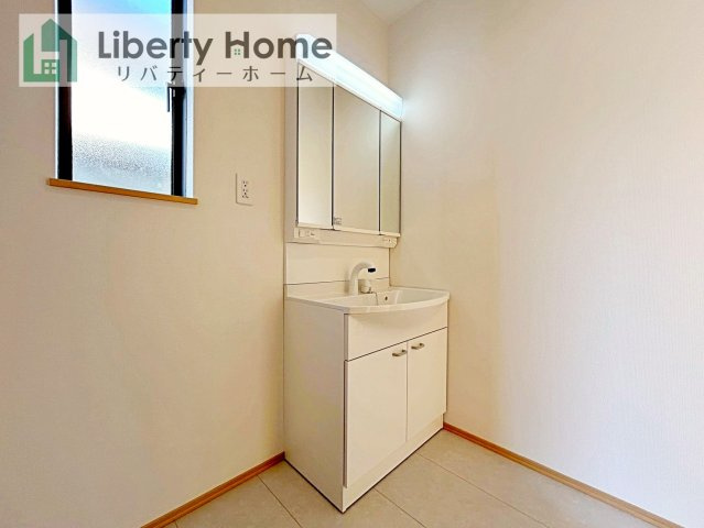 ひたちなか市津田　新築戸建の独立洗面台