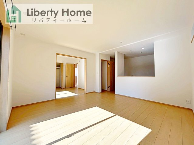 ひたちなか市津田　新築戸建の居間・リビング