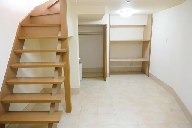 シェーファー祐天寺の居間・リビング|こちらの居間で趣味の時間をお楽しみください