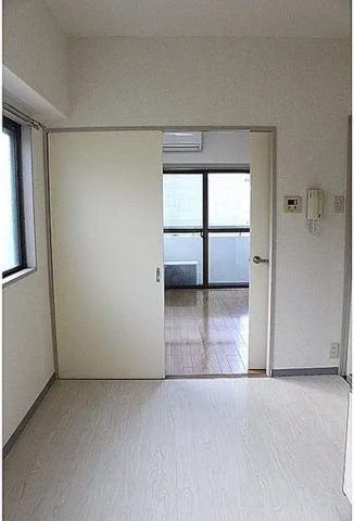 【東京都葛飾区】1棟投資マンション　「堀切菖蒲園駅」徒歩4分の洋室