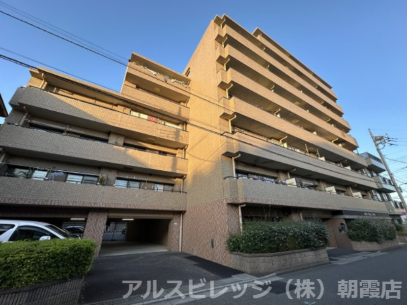 ライオンズプラザ朝霞の外観