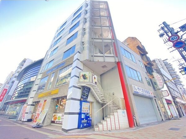 フローラル尾頭橋の外観