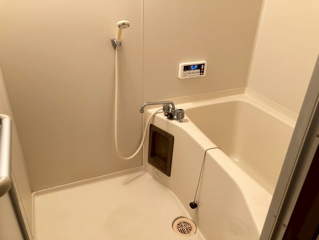 桐生市天神町３丁目のアパートの浴室