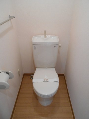 ヴィラ・ファミーユ　Aのトイレ