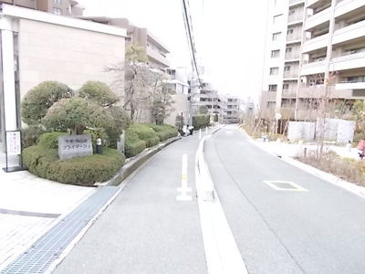 【周辺】 | 千里・桃山台プライマージュ | 前面道路