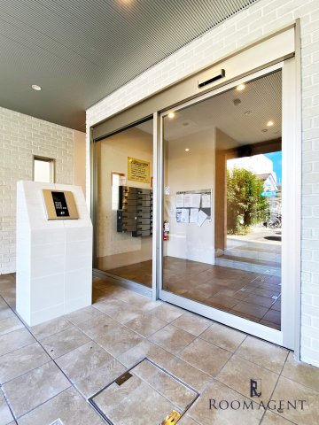 ラ・メゾン輝のエントランス