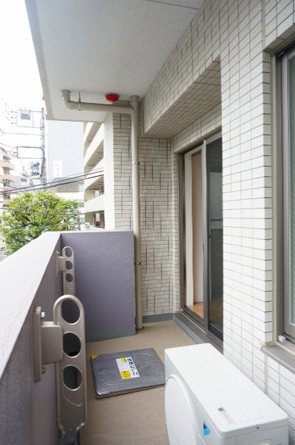 La　ｈaute　montagne　（ラ・オ・モンターニュ）のバルコニー