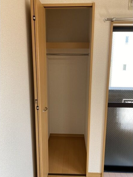 リバティー川名の収納