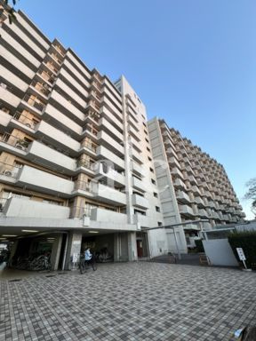 上高田4丁目団地1号の外観