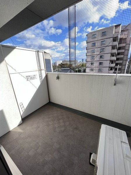 スプランディッド新大阪IIIのバルコニー