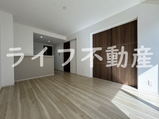 コート・ド・ボーヌ深江南南棟の居間・リビング|リビングです