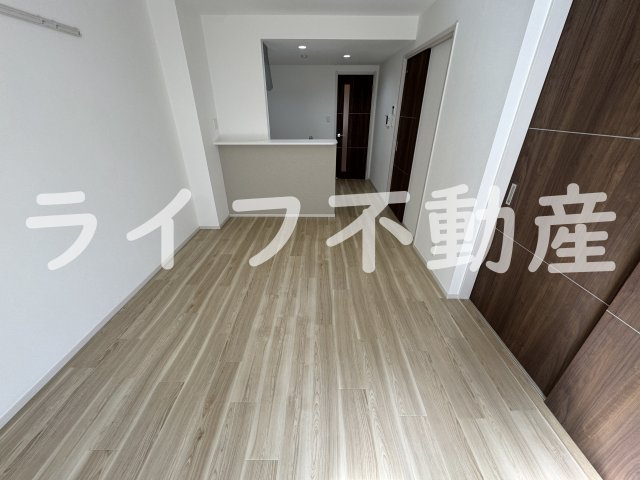 コート・ド・ボーヌ深江南南棟の内装|明るい色調の室内です