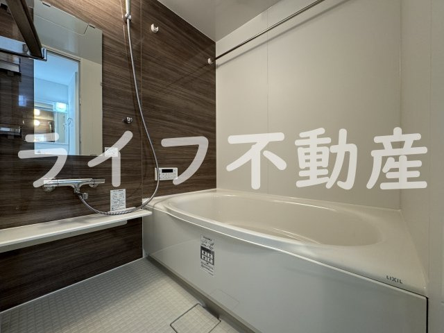 コート・ド・ボーヌ深江南南棟の浴室|お風呂で日々の疲れを落としましょう