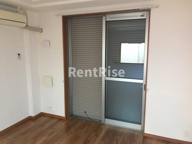 サンタプレイス|シャッター