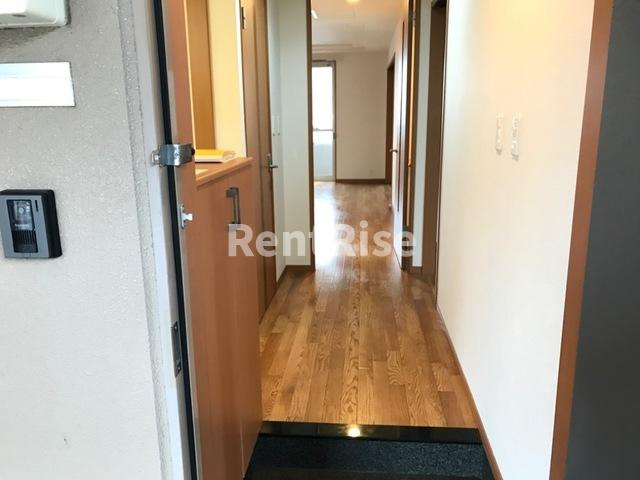 サンタプレイスの玄関|玄関