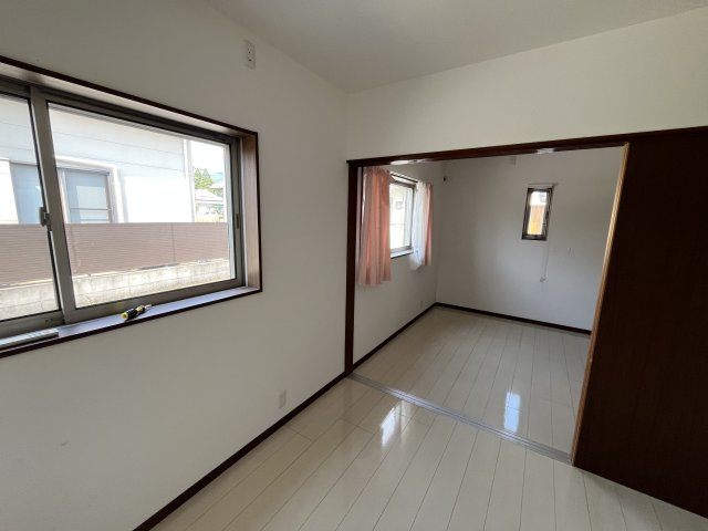 宮崎県串間市上町地区　二世帯住宅の洋室|4.5帖の洋室が2部屋あります