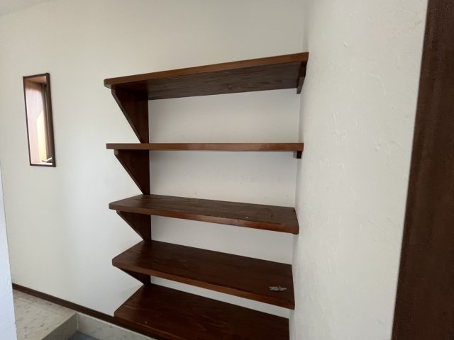 宮崎県串間市上町地区　二世帯住宅の玄関|シューズインクローゼットがあります