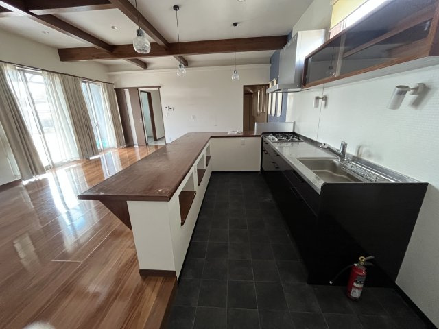 宮崎県串間市上町地区　二世帯住宅のキッチン