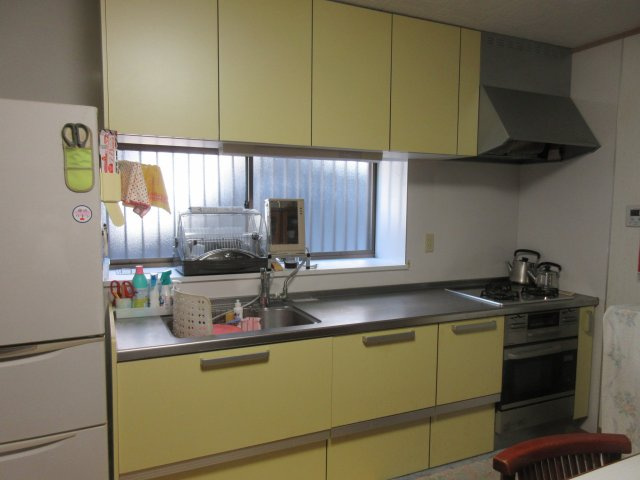 湖南市岩根　中古戸建　1280万円のキッチン|2010年キッチン新品交換