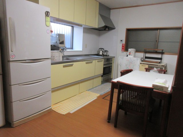 湖南市岩根　中古戸建　1280万円のキッチン