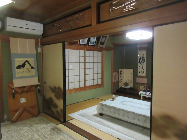 湖南市岩根　中古戸建　1480万円の和室|1階6畳和室　2室