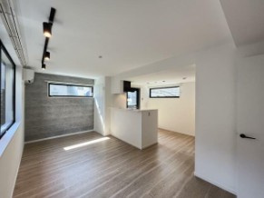 【居間・リビング】 | グランニール東高円寺 | 13.1帖のきれいなLDK。