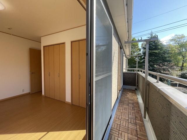 やわらかな風が吹くこの白山～♪【緑区白山４丁目】リフォーム中古戸建～の洋室|ゆったりした洋室です