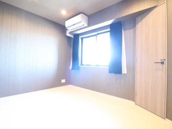 【洋室】 | 【洋室（約6.0帖）】東向きの洋室！暖かな朝陽が差し込みます！