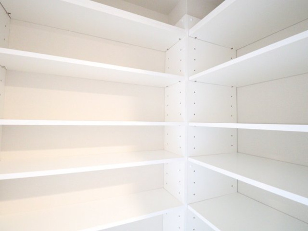 【収納】 | 【納戸】約1.0帖の納戸併設！