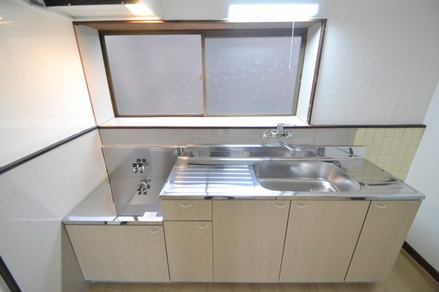 船越4丁目戸建てのキッチン