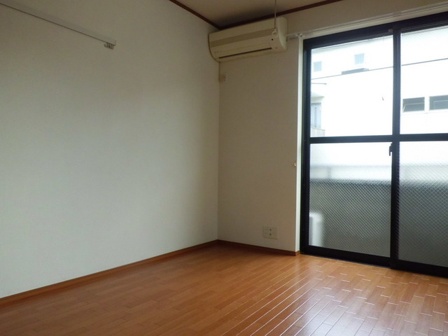 サニーサイド希望が丘の洋室