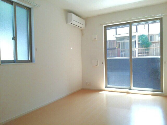 アゴラ　カザの内装|きれいな内装です