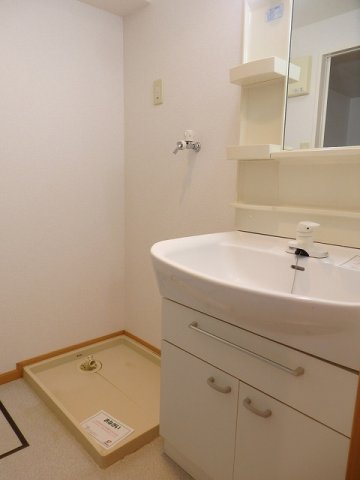 ヌーヴェル・ブリーゼの洗面所|スペースが確保できる洗面所です