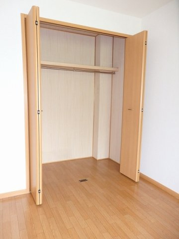 ヌーヴェル・ブリーゼの収納|大きなものも収納できそうです