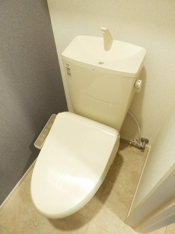 アキロマンのトイレ|コンパクトで使いやすいトイレです