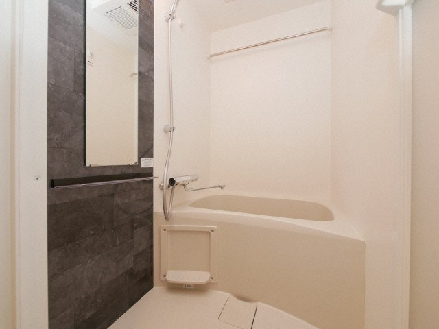 エスリード九条スタシオンの浴室