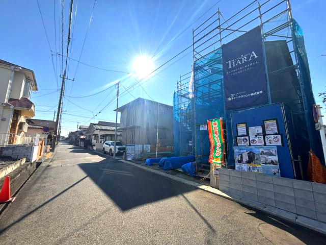 狭山市水野　新築2棟の前面道路含む現地写真|完成間近！