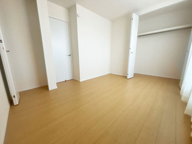 【寝室】 | 川越市岸町2丁目　新築一戸建住宅　全3棟　(ふじみ野店) | 主寝室6.25帖