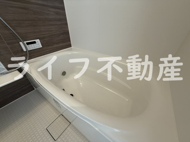 コート・ド・ボーヌ深江南南棟の浴室|コンパクトで使いやすいお風呂です