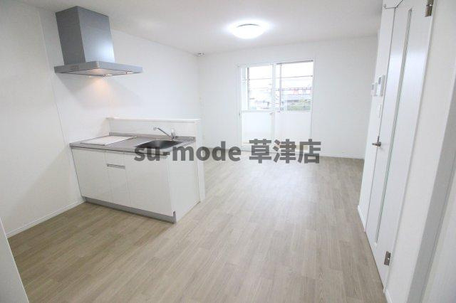 【居間・リビング】 | フォアール千僧供町