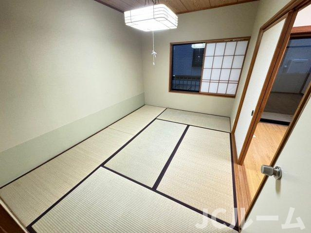 ハイツ八代の和室