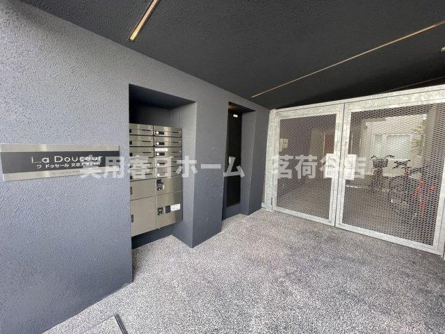 【エントランス】