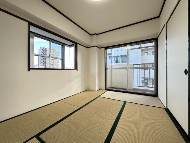 真栄マンション浮島の和室