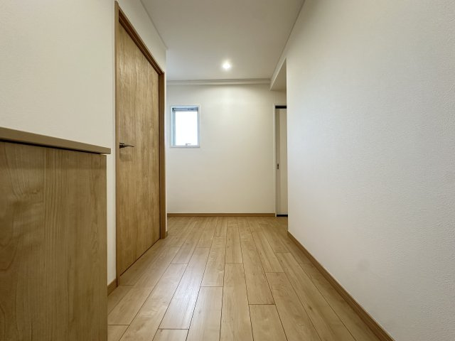 真栄マンション浮島の玄関