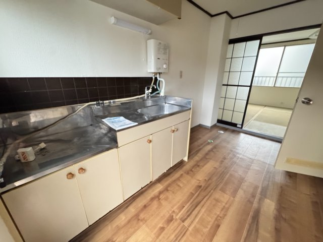 青森市大字大野字若宮　コーポ・パステルのキッチン