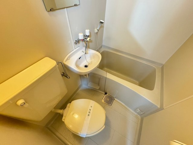 メゾンドノエルⅢの浴室