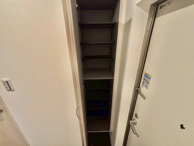 ジーメゾン飾磨恵美酒の玄関