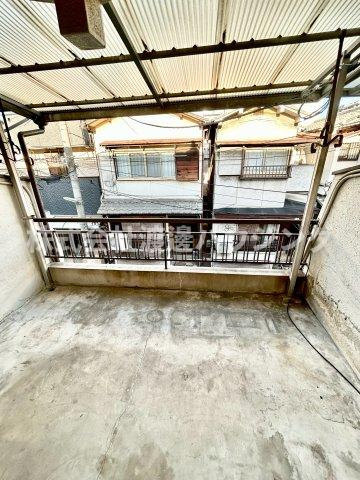 田川北2丁目テラスハウスのバルコニー