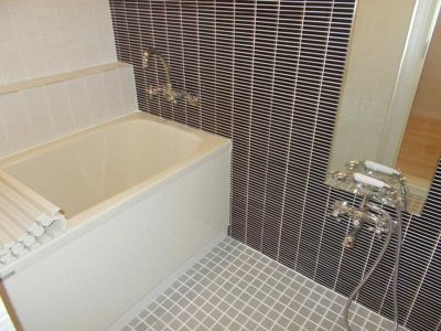 【浴室】 | ホワイトレジデンス | きれいなお風呂です